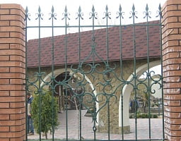 Изготовление кованого забора