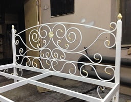 Кованая кровать