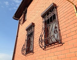 Изготовление кованой решетки на окна 3