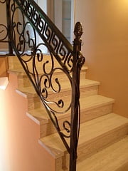 Изготовление лестницы и кованых перил