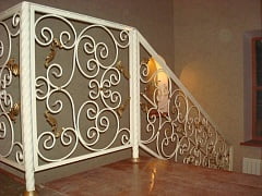 Установка кованого балкона, лесничных перил и ограждений в Жигулевске