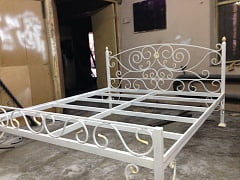 Кованая кровать