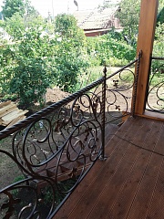 Кованые перила для сруба