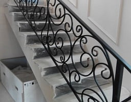 Установка кованых перил в Самаре