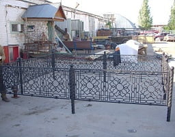 Установка кованого ограждения в Самаре