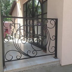 Изготовление лестничных перил и ограждений