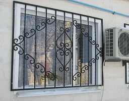 Изготовление кованой решетки на окна 8