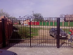 Установка кованых ворот и калитки в Бахиловой Поляне