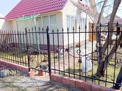 Установка кованого забора и калитки