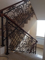 Изготовление кованых лестничных перил 6