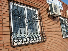 Изготовление кованой решетки на окна 7