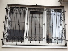 Изготовление кованой решетки на окна 10