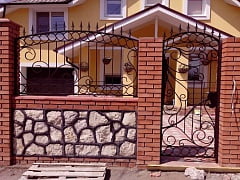 Установка кованого забора и калитки в Ильинке 2