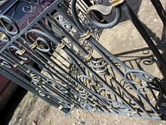 Установка кованой беседки и ограждения в Управленческом